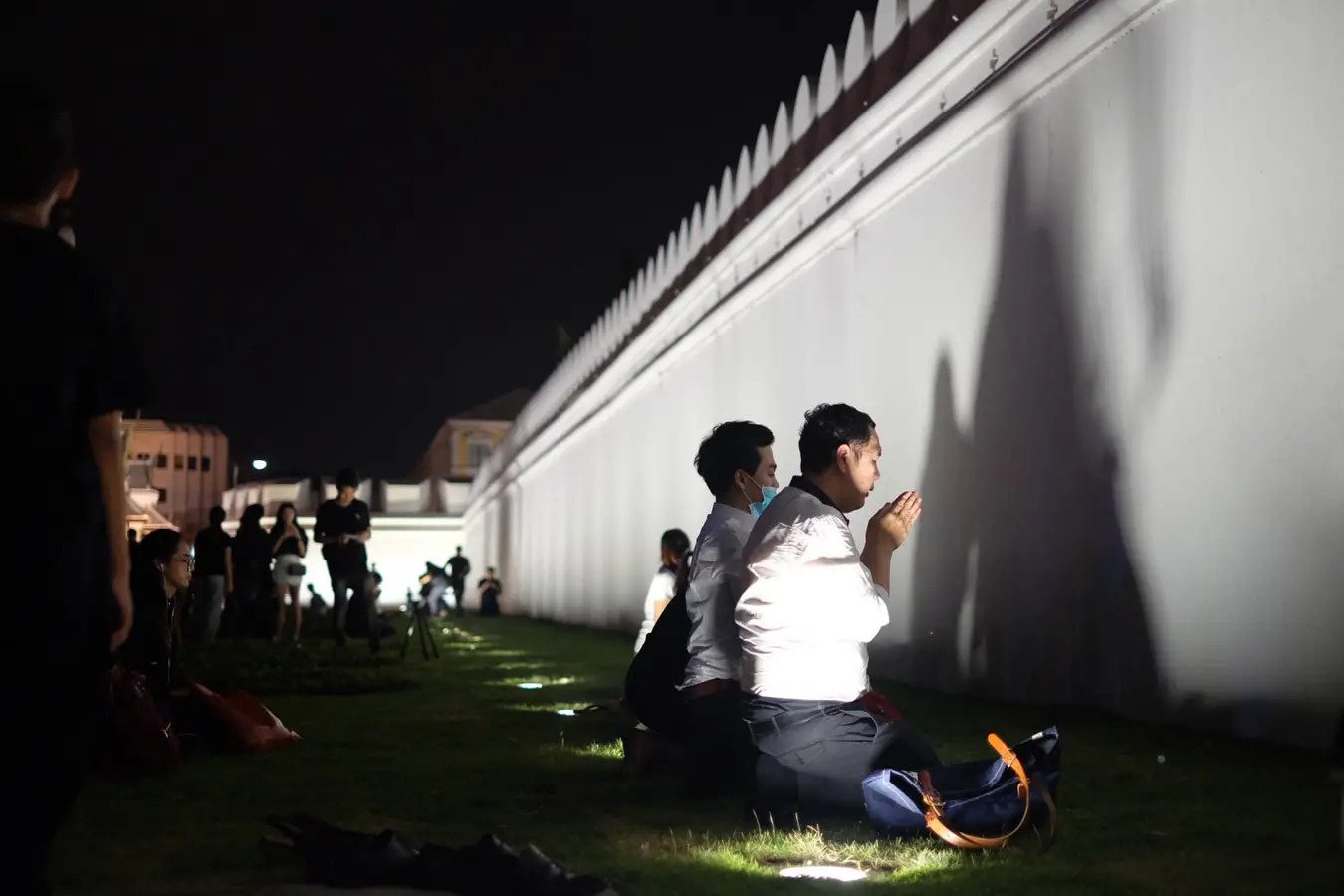 Kami berada di pengebumian Raja Thailand